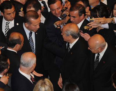 Erdoğan ve AK parti Bahçeli'den tazminat kazandı Erdoğan ve AK parti Bahçeli'den tazminat kazandı