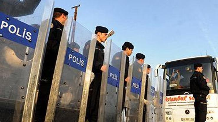 Ankara'da gün boyu TEKEL gerilimi Ankara'da gün boyu TEKEL gerilimi