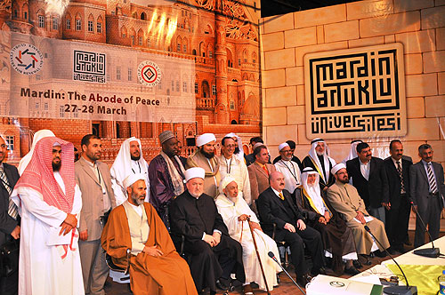 Mardinde Barış Yurdu Konferansı