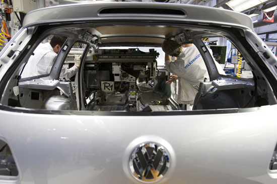 Volkswagen, Mazda ve MAN zararda
