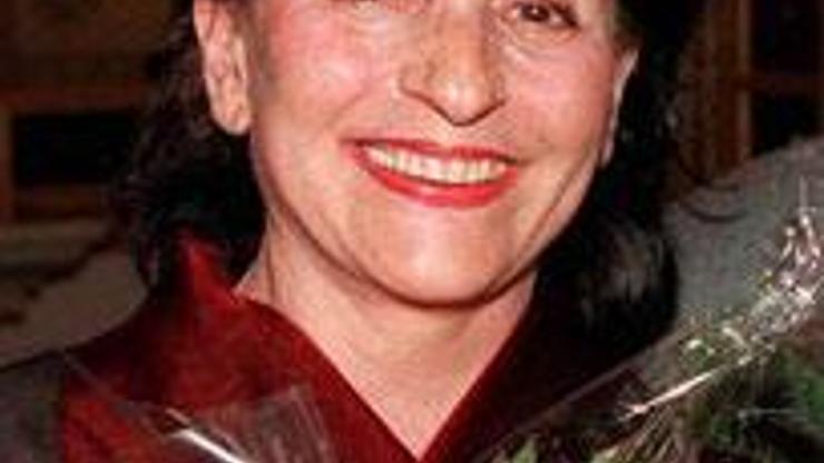 Hildegard Behrens öldü