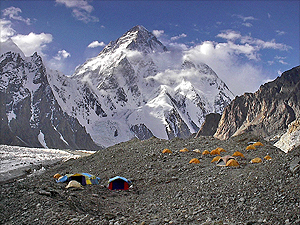 Tunç Fındık K2de ikinci kampta