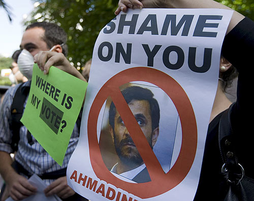 İran'daki seçimi Ahmedinecad kazanmadı mı? İran'daki seçimi Ahmedinecad kazanmadı mı?