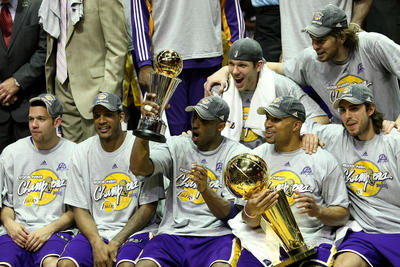 NBAde şampiyon Los Angeles Lakers oldu