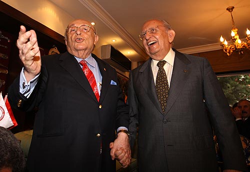 DP lideri Cindoruk Demirel'i ziyaret etti - CNN TÜRK Son Haberler