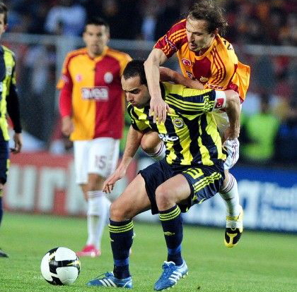 Ali Sami Yende dört kırmızı, sıfır gol