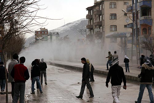 Polis için en ucuz müdahale su