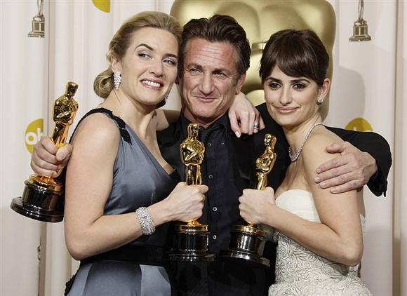 Oscar ödüllerinde Slumdog Millionaire fırtınası