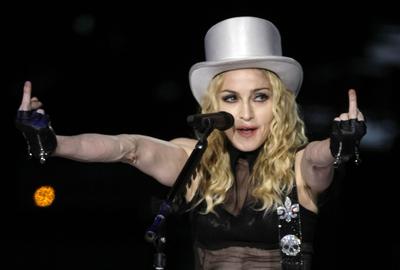 Madonna zirveyi ele geçirdi
