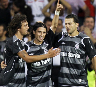 Beşiktaş UEFAda birinci tura yükseldi