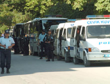 Sanık polisler tutuksuz yargılanacak