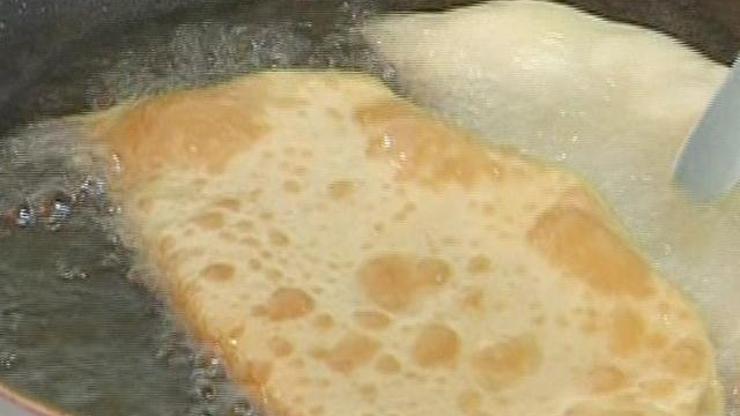 Mudanyanın meşhur çiğ böreği nasıl yapılır