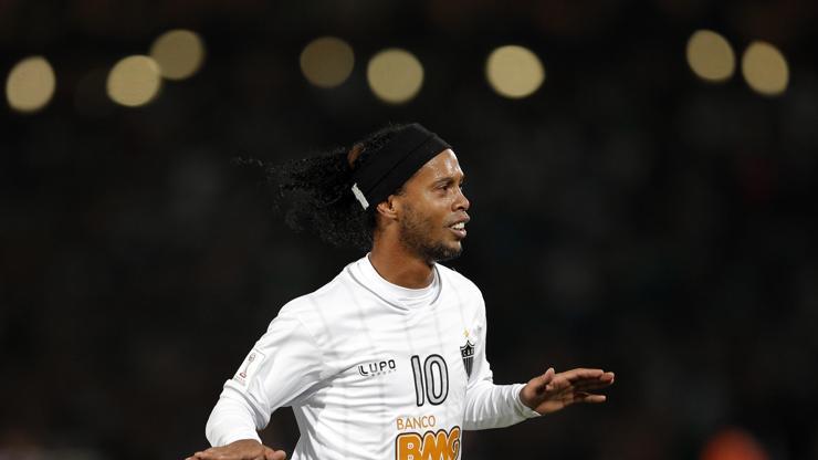 Ronaldinho transferi kilitlendi