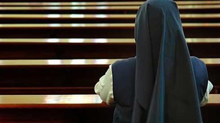 İtalyada doğum yapan rahibe şoku
