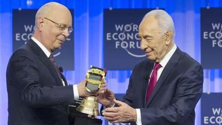 Şimon Pereze barışa katkısından dolayı Davosun Ruhu ödülü