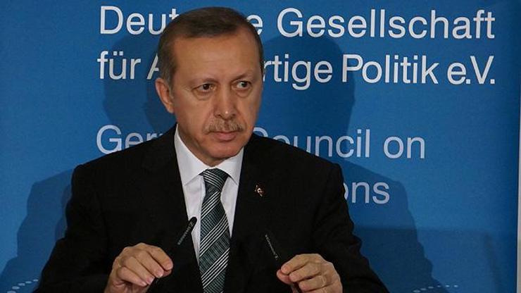 Başbakan Erdoğan gazetecileri yine teröristlikle suçladı