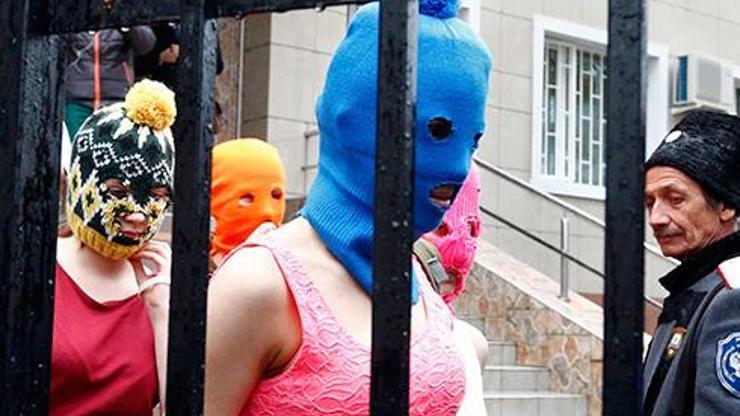 Gözaltına alınan Pussy Riot üyeleri serbest bırakıldı
