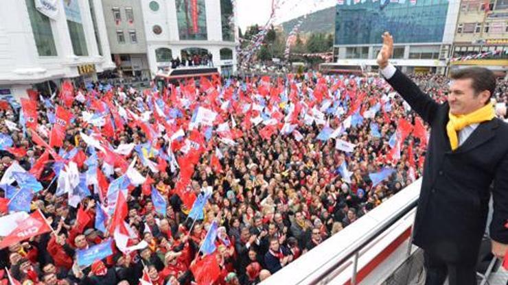 Mustafa Sarıgül o grubu işaret etti