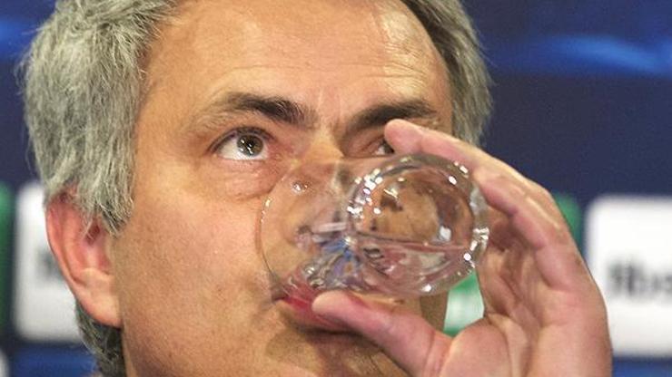 Mourinhonun karnı tok, Mancini yemeksiz kaldı