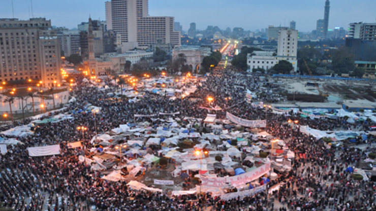 Mısırda Mübareki deviren hareket yasaklandı
