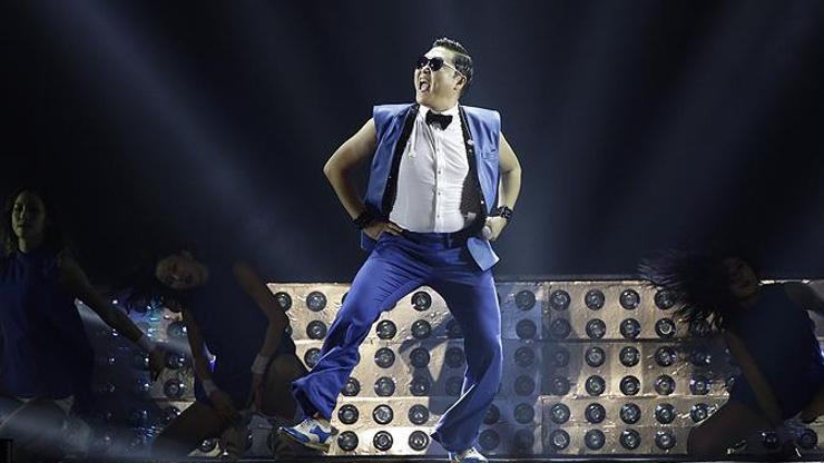 Gangnam Style Youtubeda 2 milyar kez izlendi