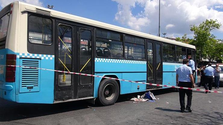 Kadıköyde özel halk otobüsü bir kadını ezdi