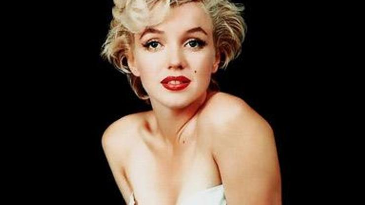 Marilyn Monroe da estetik yaptırmış