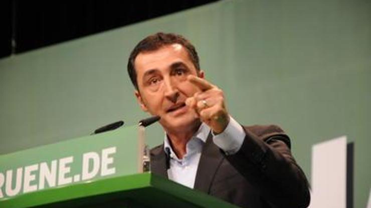 Cem Özdemir yeniden eşbaşkan