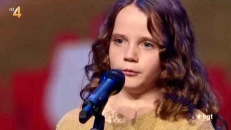 9 yaşındaki kız opera söyledi, jüri şaşkına döndü