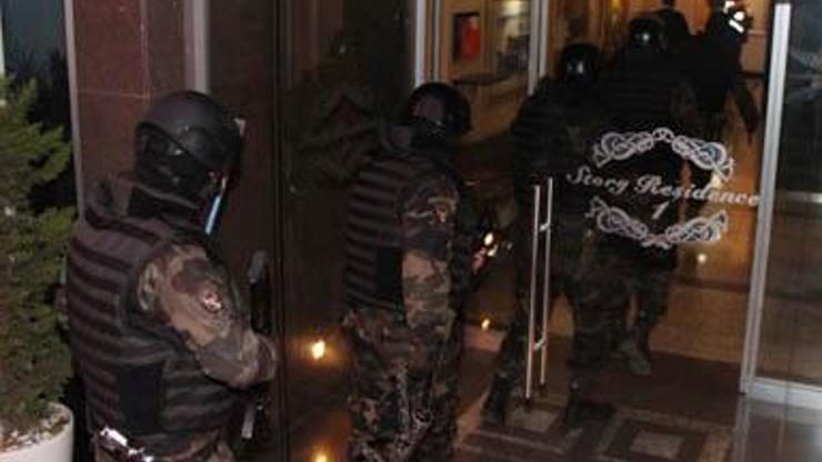 400 polisle şafak operasyonu : 54 gözaltı