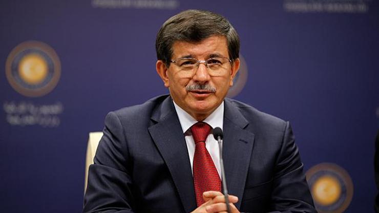 Davutoğlundan Türkmen eleştirisine MİT tırlarıyla yanıt