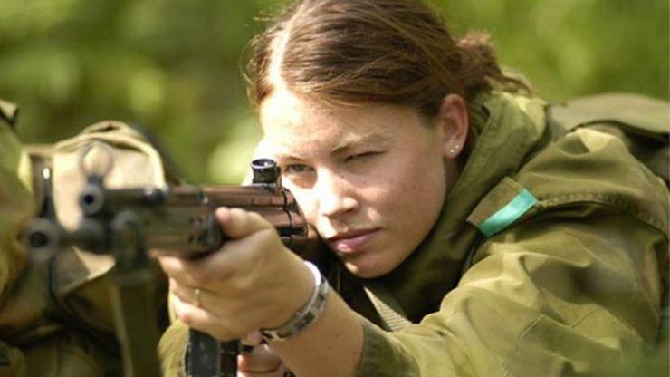 Norveçin kadın askerleri