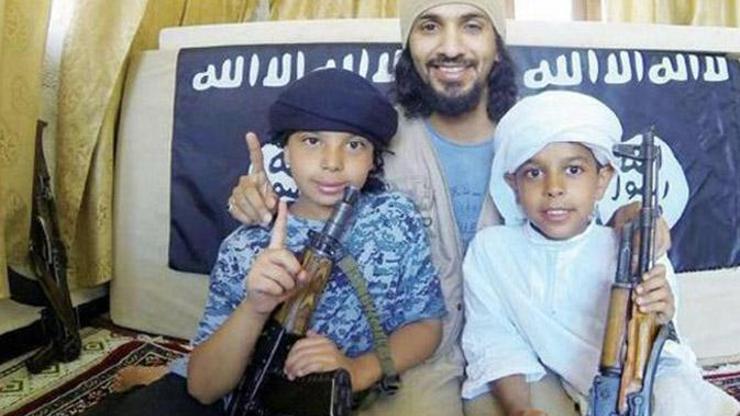 Çocuklarını alıp IŞİDe katıldı