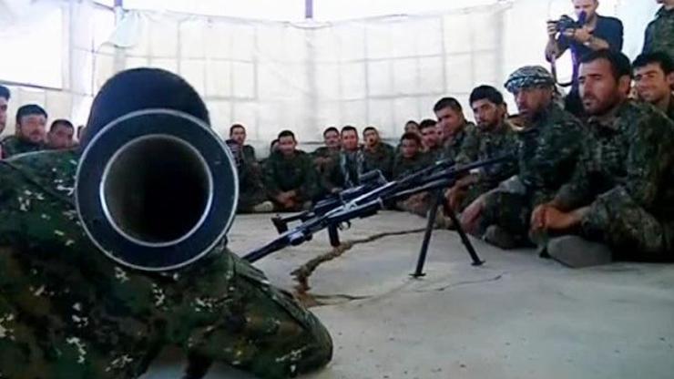 PKKnın Suriye kolu Ezidilere silah eğitimi veriyor