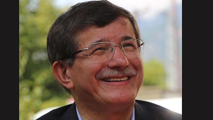 Ahmet Davutoğlunun siyasi hayatı