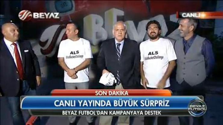 Ahmet Çakar: Bir kova buz döken herkes geri zekalı