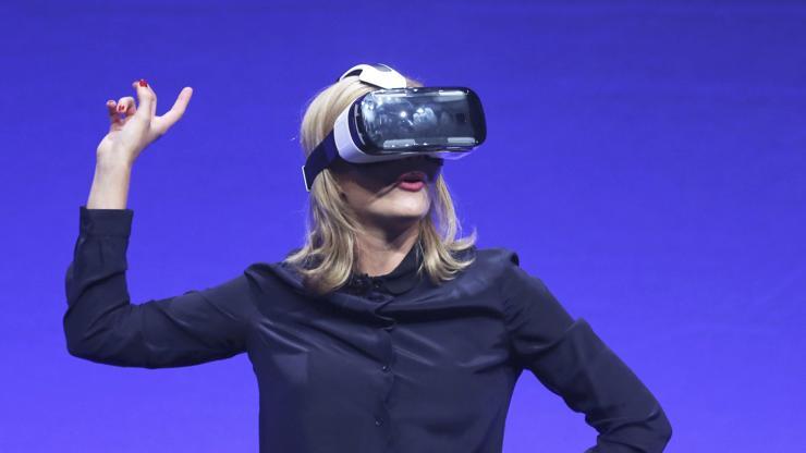 İşte Samsungun en çok merak edileni: Sanal gerçeklik gözlüğü Gear VR