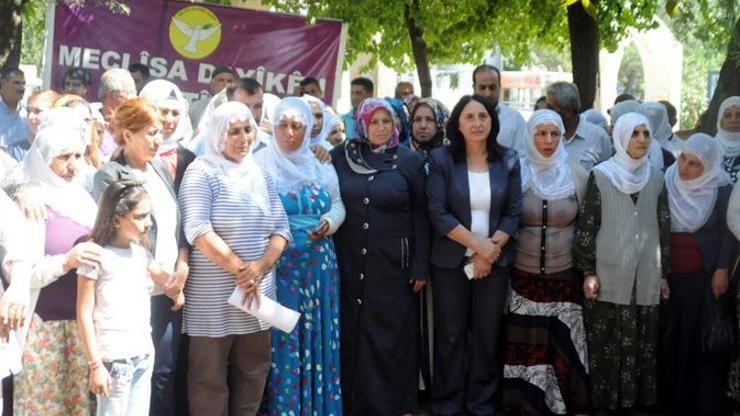 Diyarbakırdaki annelerin oturma eylemi sona erdi