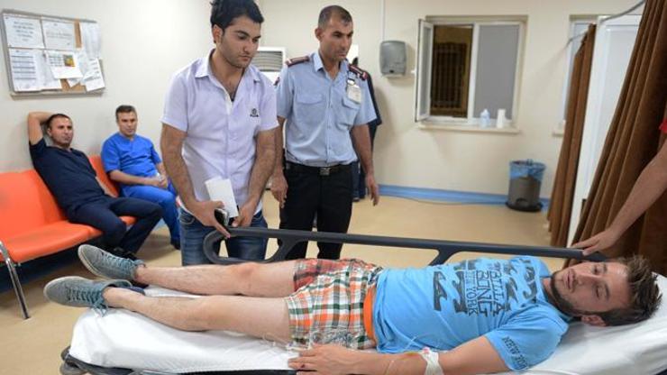 Kürtçe okul gerginliğinde muhabir bıçaklandı