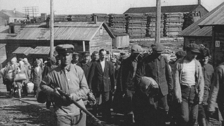 Stalinin toplama kampları: GULAGlar