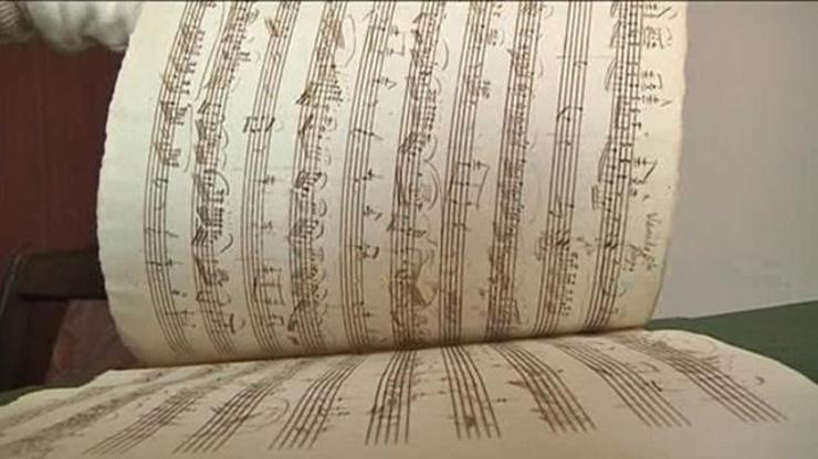 Mozarta ait kayıp nota yazıları 200 yıl sonra bulundu