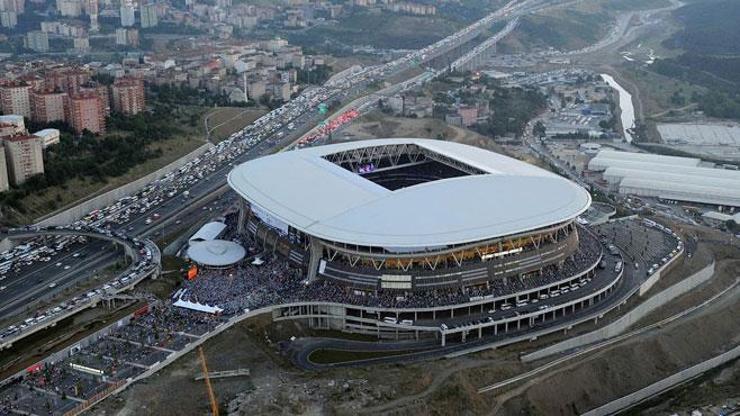 TT Arenada Galatasaraya bilirkişi şoku
