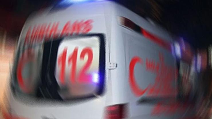 Teröristler Cizrede ambulansı yağmaladı