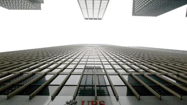 UBS yöneticilerine yurtdışı yasağı