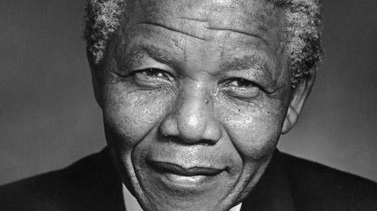 Mandela 1. ölüm yıl dönümünde anıldı