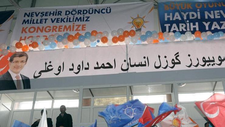 Ak Parti kongresinde Osmanlıca pankart