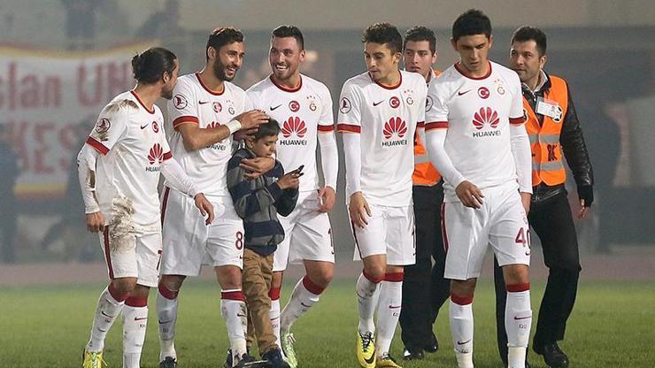 Balçova-Galatasaray maçında selfieci çocuğun zaferi