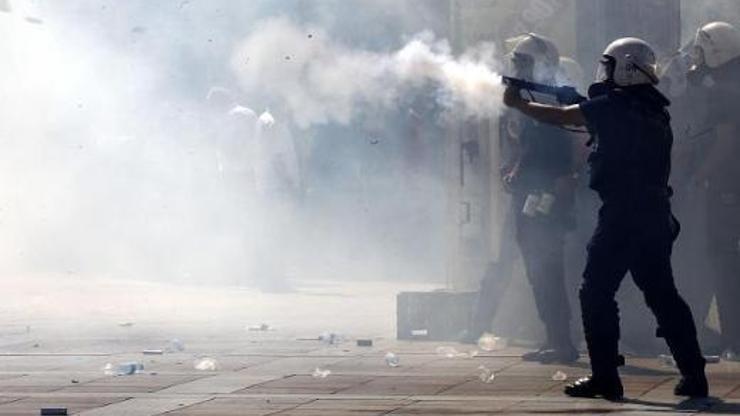 Polis, Kadıköyde göstericilere müdahale etti