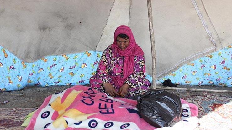 Çadırda kalan 2 aylık Suriyeli mülteci bebek soğuğa dayanamadı