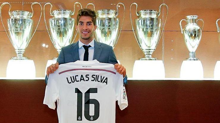 Real Madrid Lucas Silvayı tanıttı